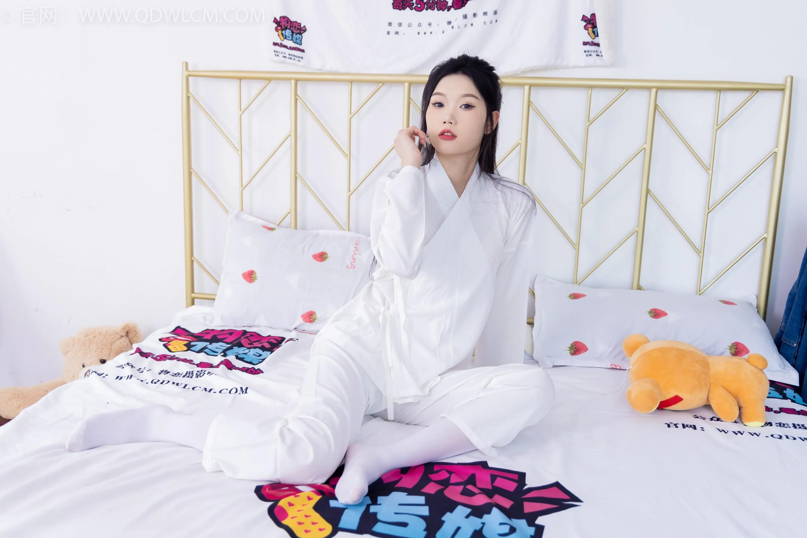 物恋传媒 NO.1586 小竹-纯白小仙女 [187P]插图2